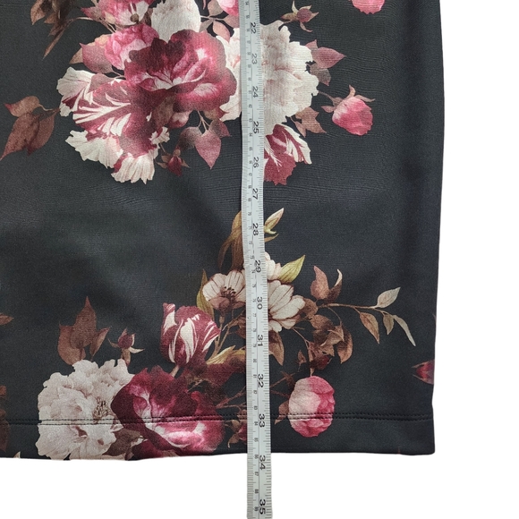 PREMIER AMOUR FLORAL OFF SHOULDER COCKTAIL DRESS Black/Burgundy/Silver S… - Picture 11 of 12